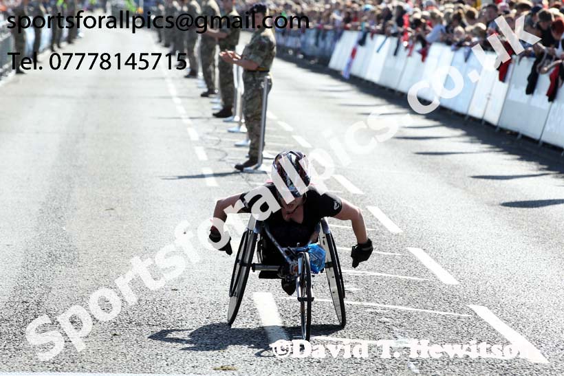Wheelchair Simplyhealth Great North Run. Photo: David T. Hewitson/Sports for All Pics